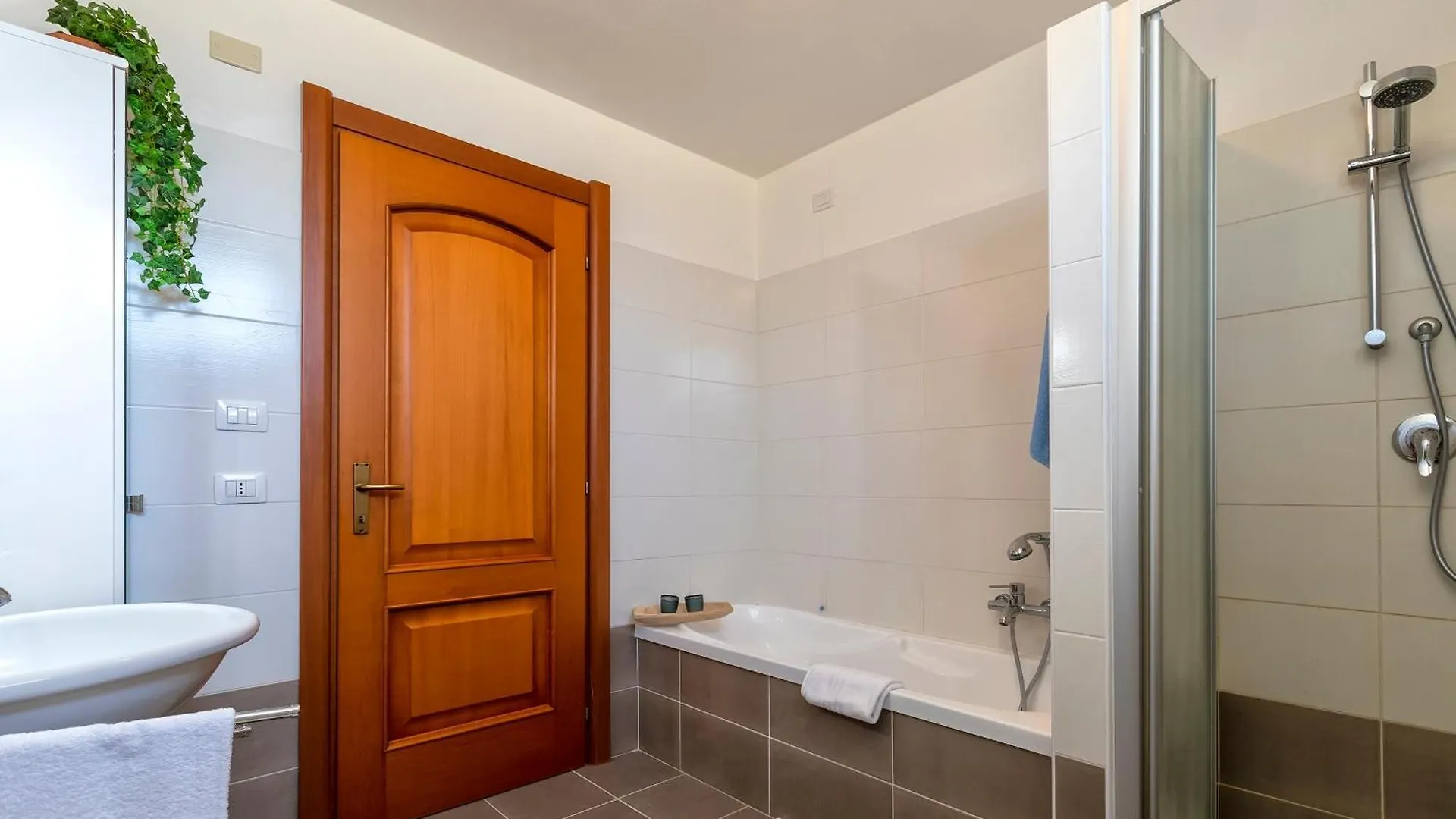 Villa Con Piscina - Alghero - “Villa Elena” 0*,